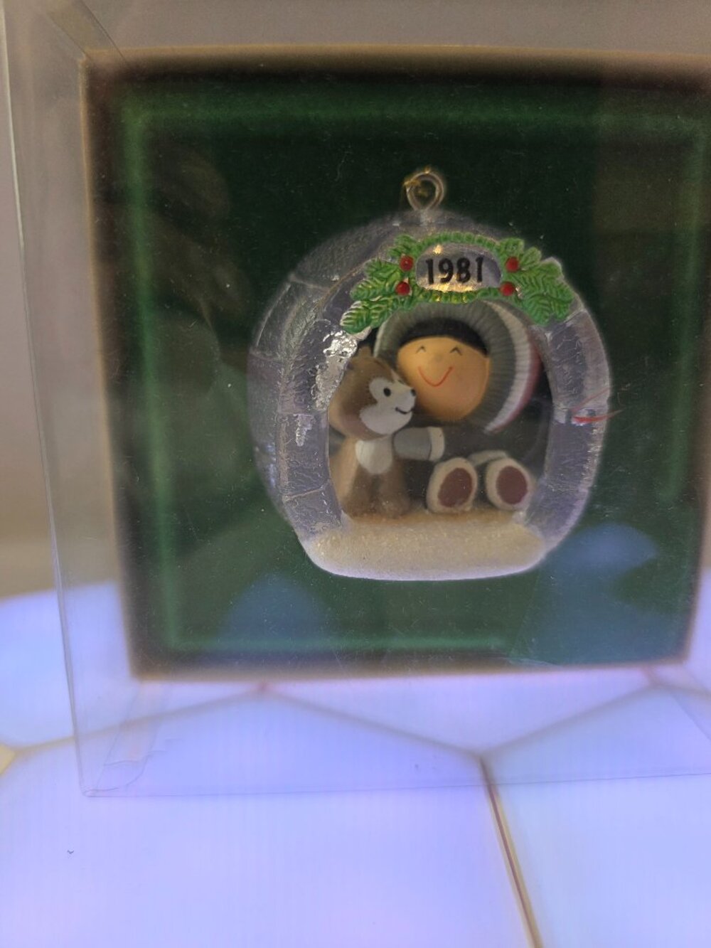 1981 Hallmark Keepsake "Frosty Friends" Christmas ornament